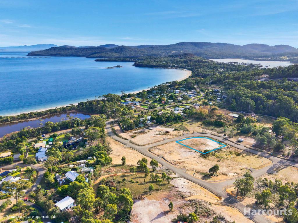 8 Mcrobin Rd, White Beach, TAS 7184