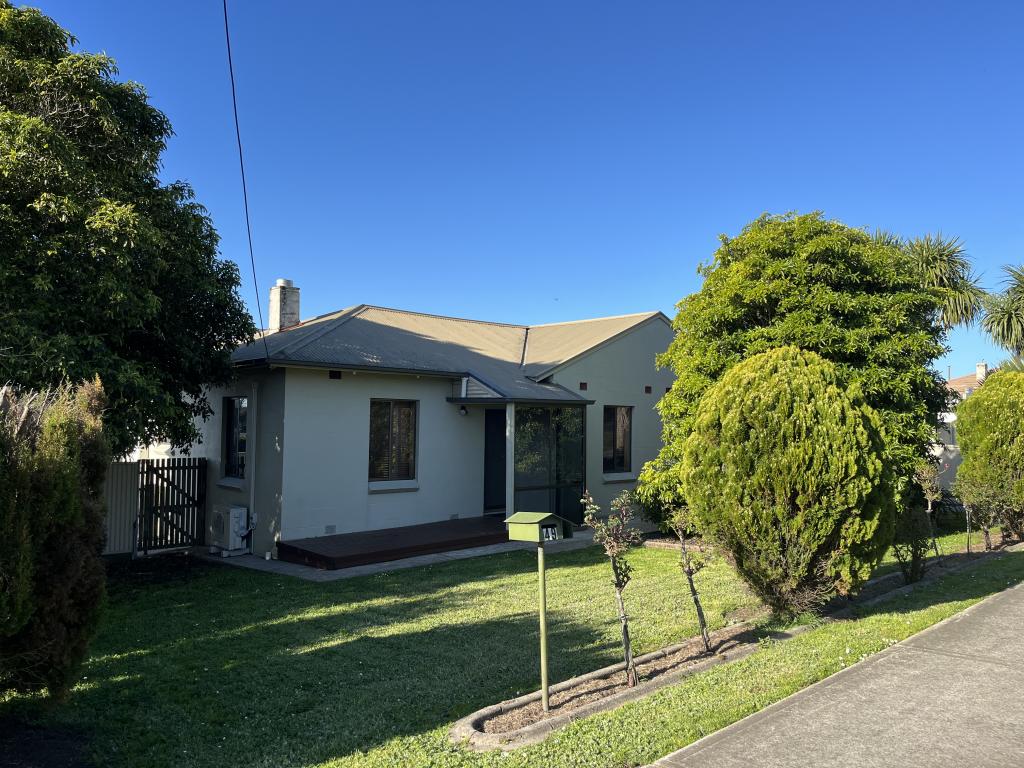 49 LAKE TCE E, MOUNT GAMBIER, SA 5290