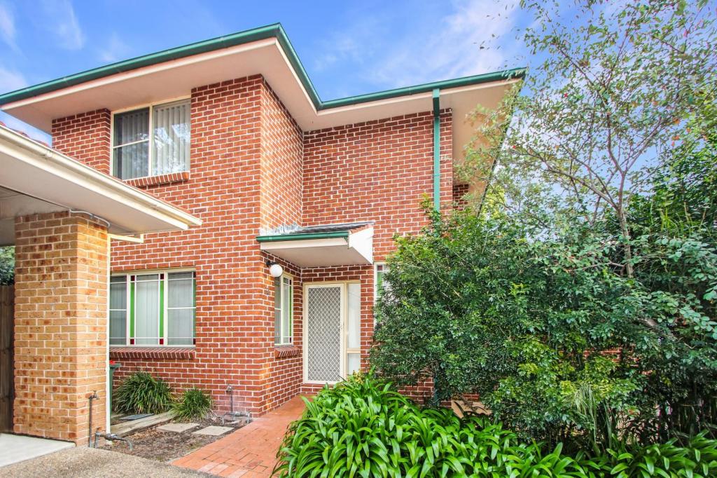 2/11 Lois Lane, Pennant Hills, NSW 2120