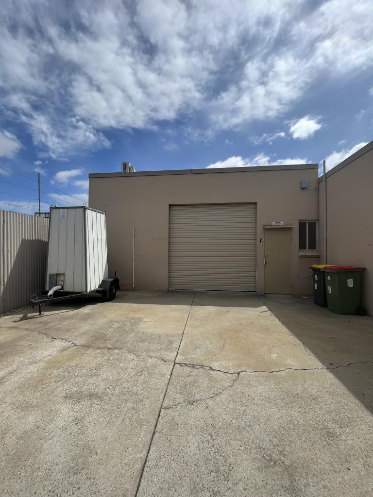 8/77 Thurralilly St, Queanbeyan East, NSW 2620