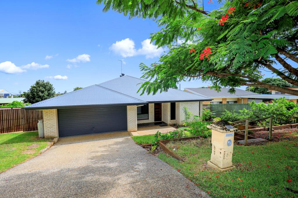 18 Bayview Tce, Qunaba, QLD 4670
