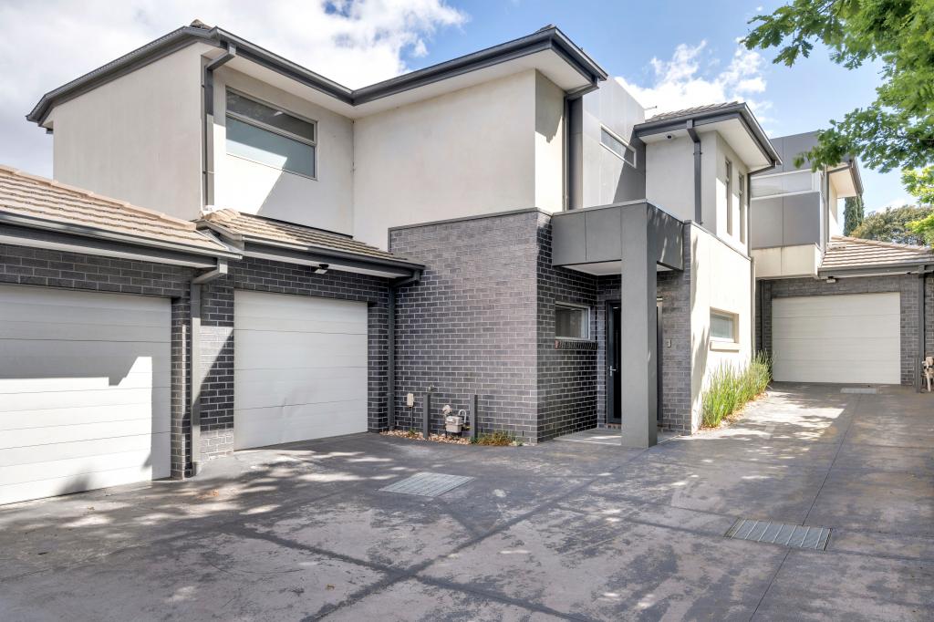 2/154 SPENCER ST, ESSENDON, VIC 3040