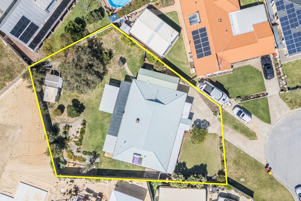 3 Fulwell Ct, Yanchep, WA 6035