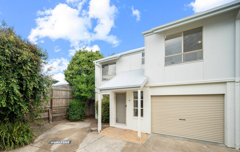 4/11 Oakmont Ave, Oxley, QLD 4075