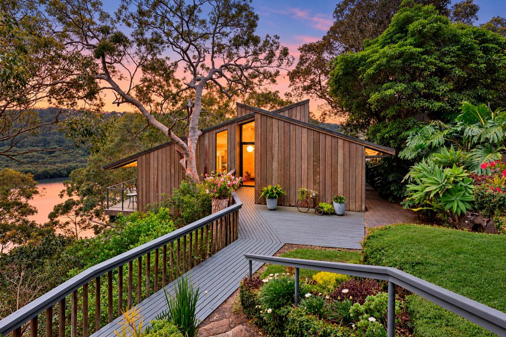 9 Doveleys Rd, Como, NSW 2226