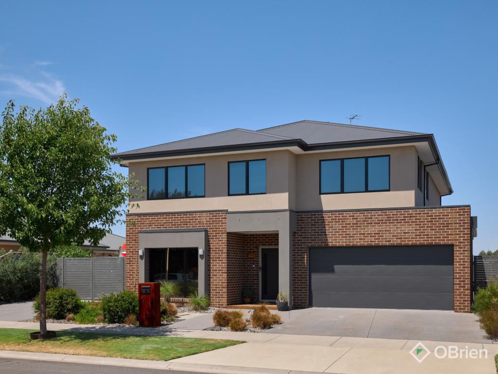 6 Cinnamon St, Drouin, VIC 3818