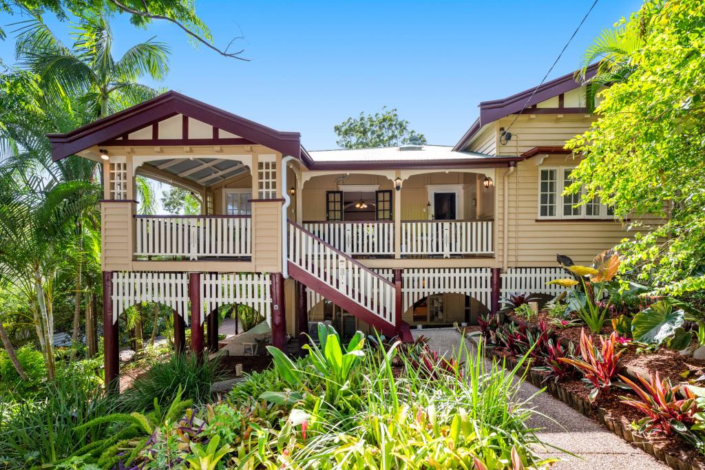 26 Walter St, Toowong, QLD 4066