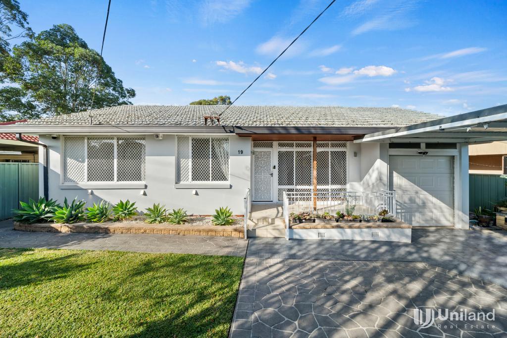 19 Hood St, Northmead, NSW 2152