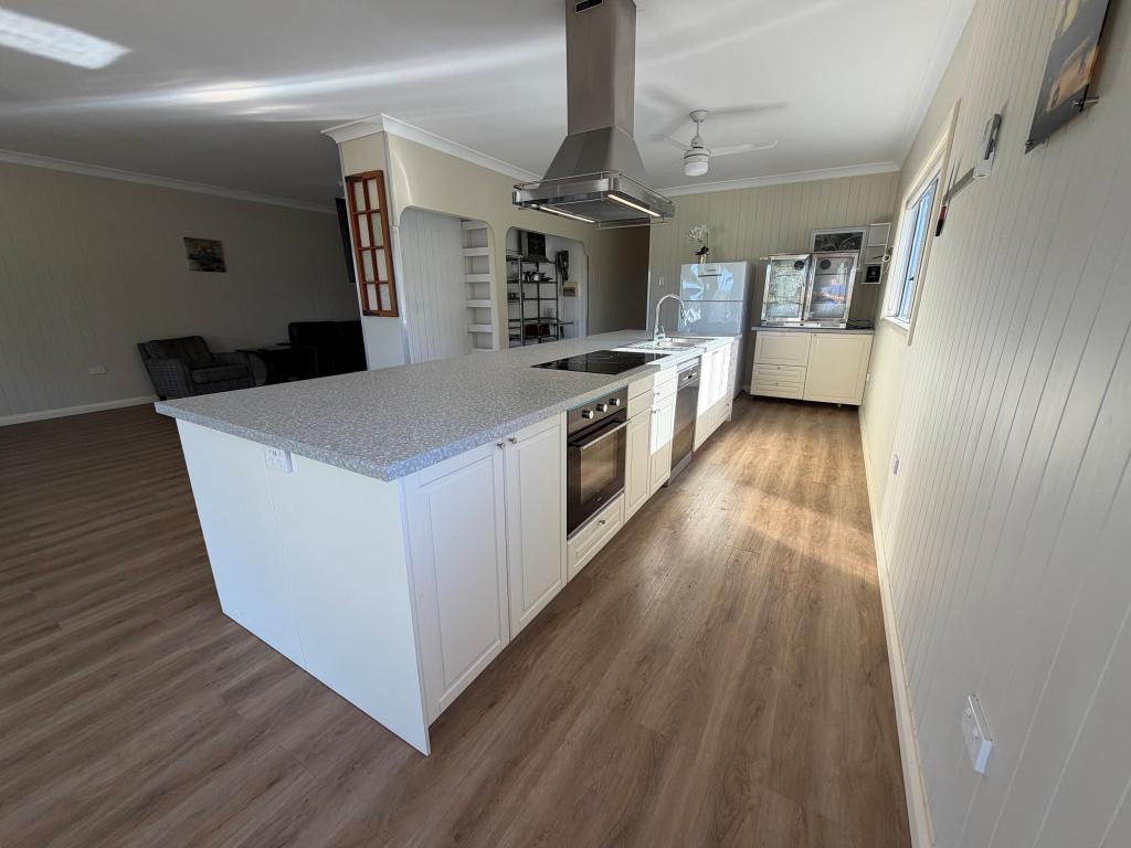 48 TREASURE ISLAND AVE, KARRAGARRA ISLAND, QLD 4184