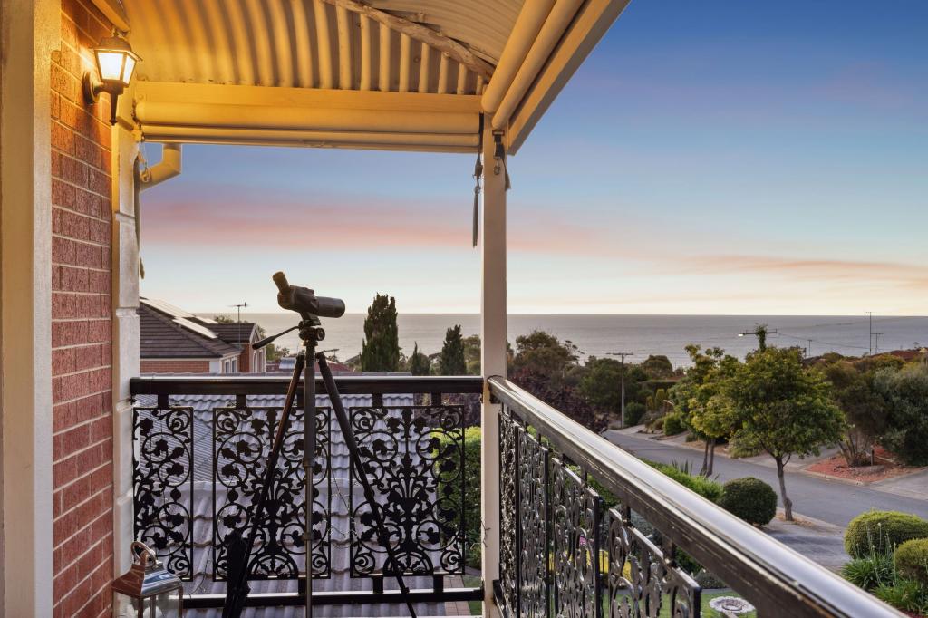 19 Barndoo St, Hallett Cove, SA 5158