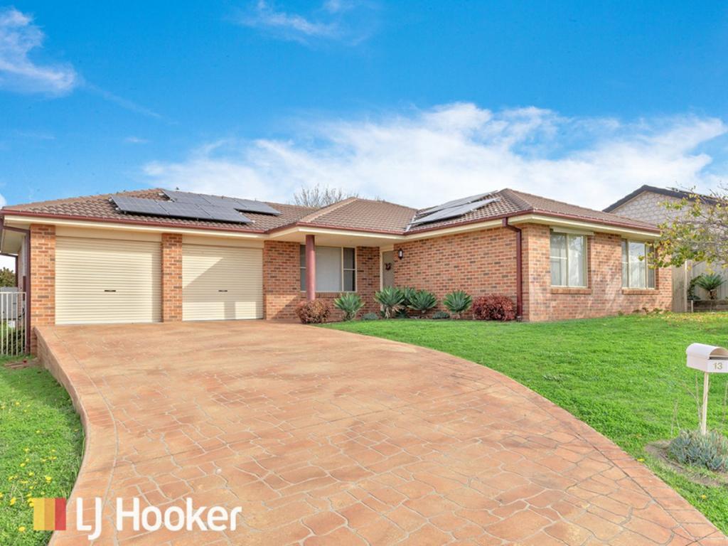 13 Warburton Dr, Westdale, NSW 2340