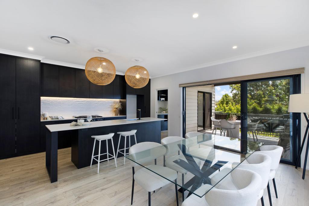 95 Lakin St, Bateau Bay, NSW 2261