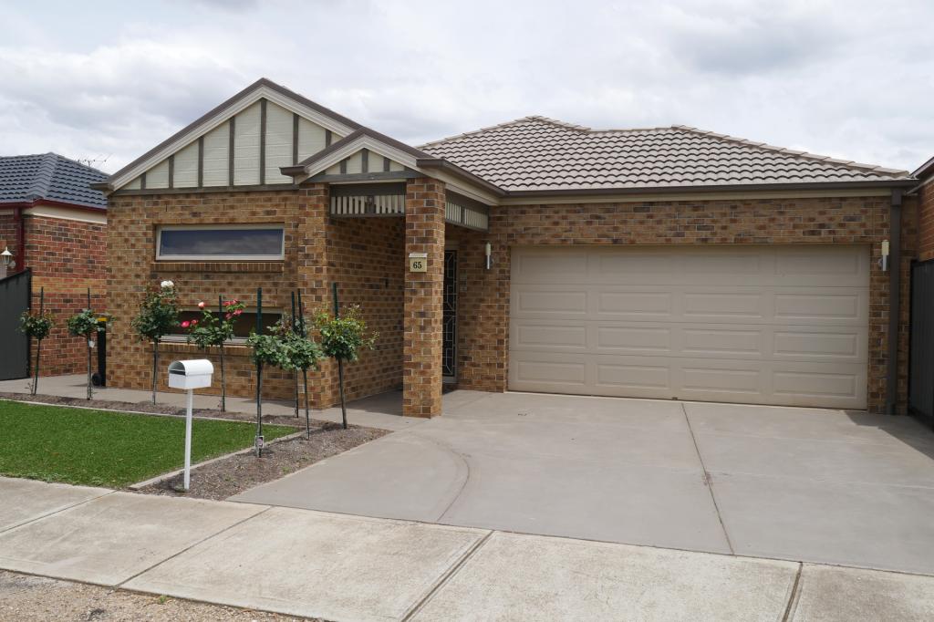 65 Lakewood Bvd, Melton, VIC 3337