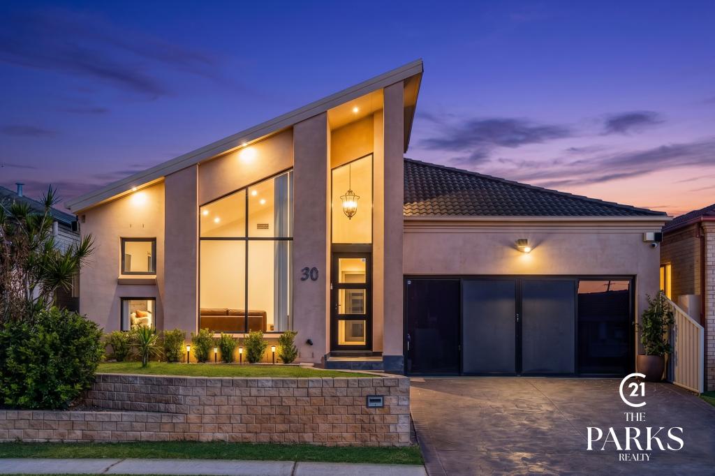 30 Lyrebird Cres, Green Valley, NSW 2168