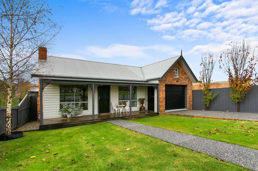 42 Dunbar Rd, Traralgon, VIC 3844