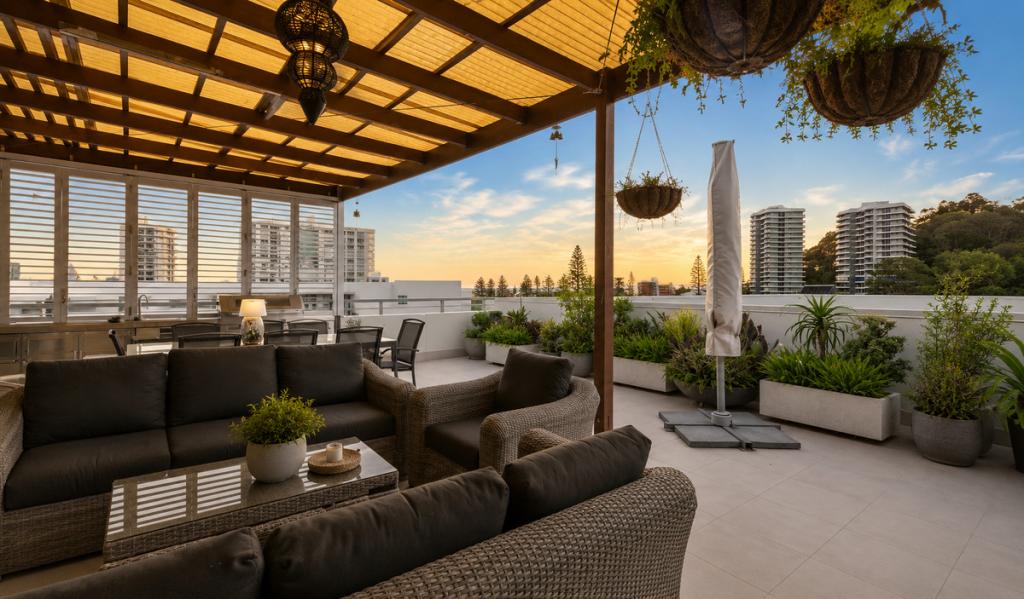 2072/1 OCEAN ST, BURLEIGH HEADS, QLD 4220