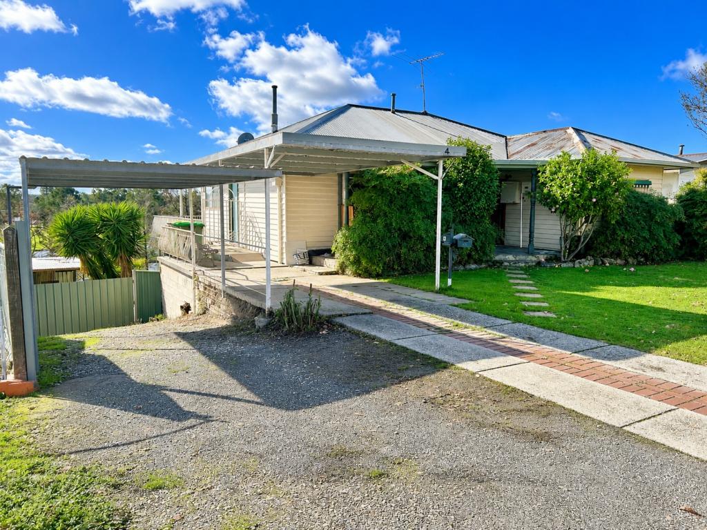 4 BATT AVE, WODONGA, VIC 3690