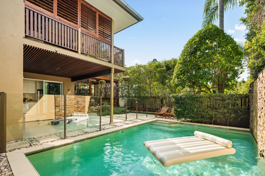 14 Goldieslie Rd, Indooroopilly, QLD 4068