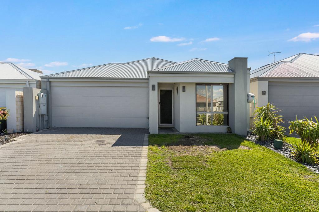 13 WARRIEDAR WAY, GOLDEN BAY, WA 6174