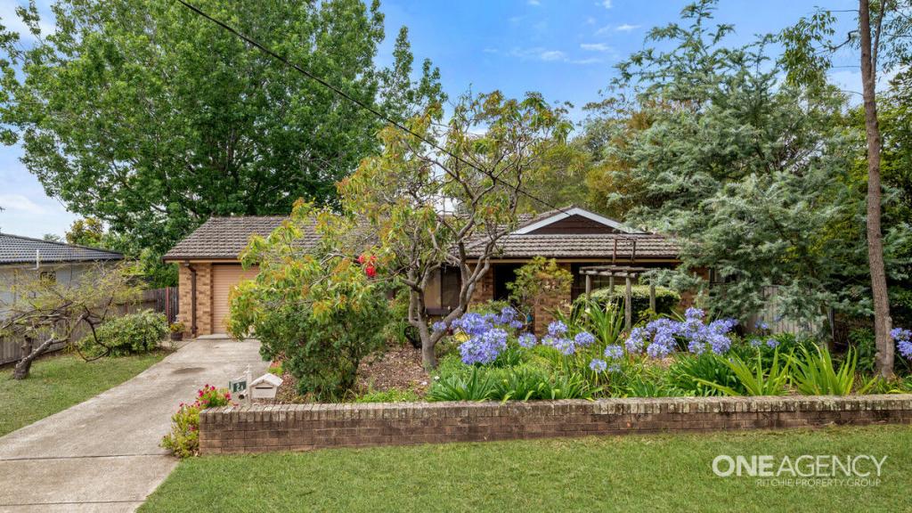 2a Russell Ave, Valley Heights, NSW 2777