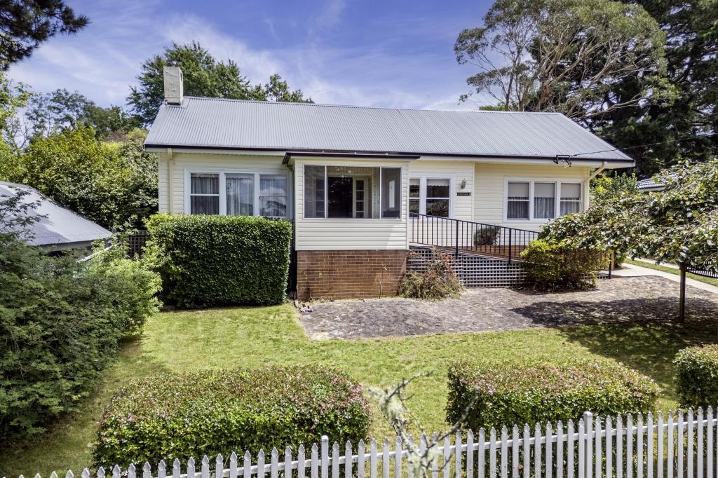 27 Martin St, Katoomba, NSW 2780