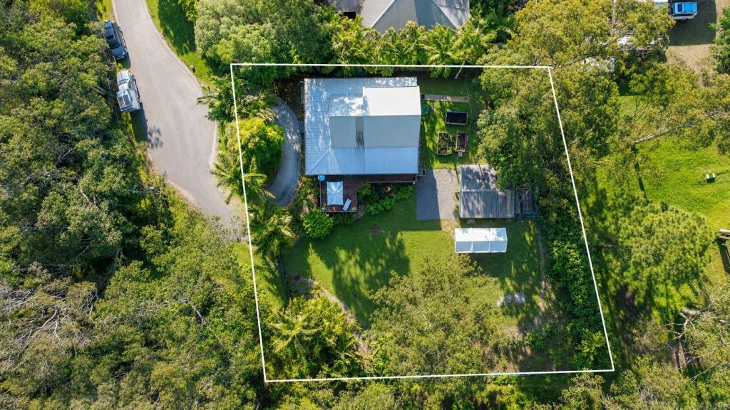 58 Alexander St, Macleay Island, QLD 4184
