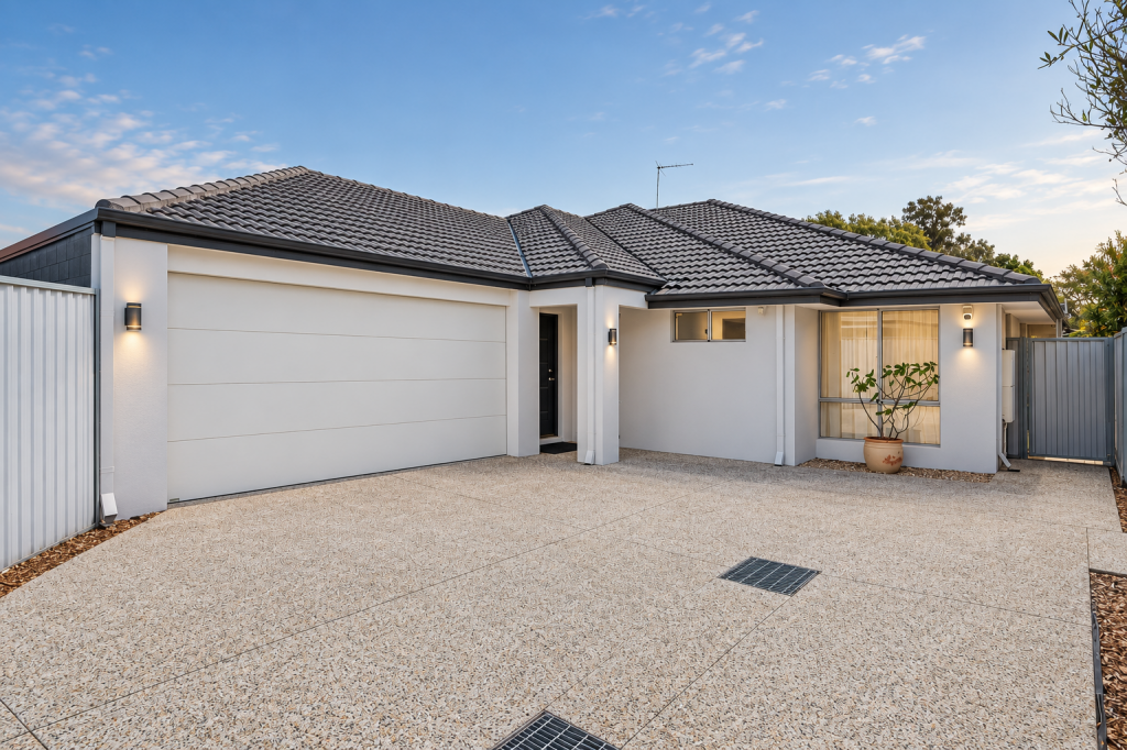 66a Henning Cres, Manning, WA 6152