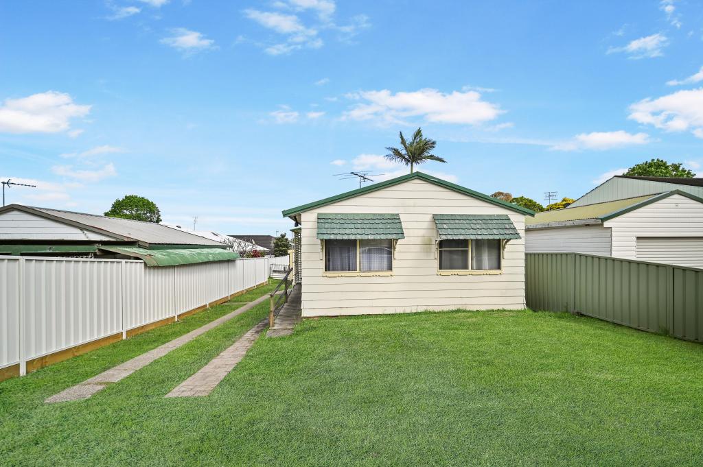 33 Wellings St, Warners Bay, NSW 2282