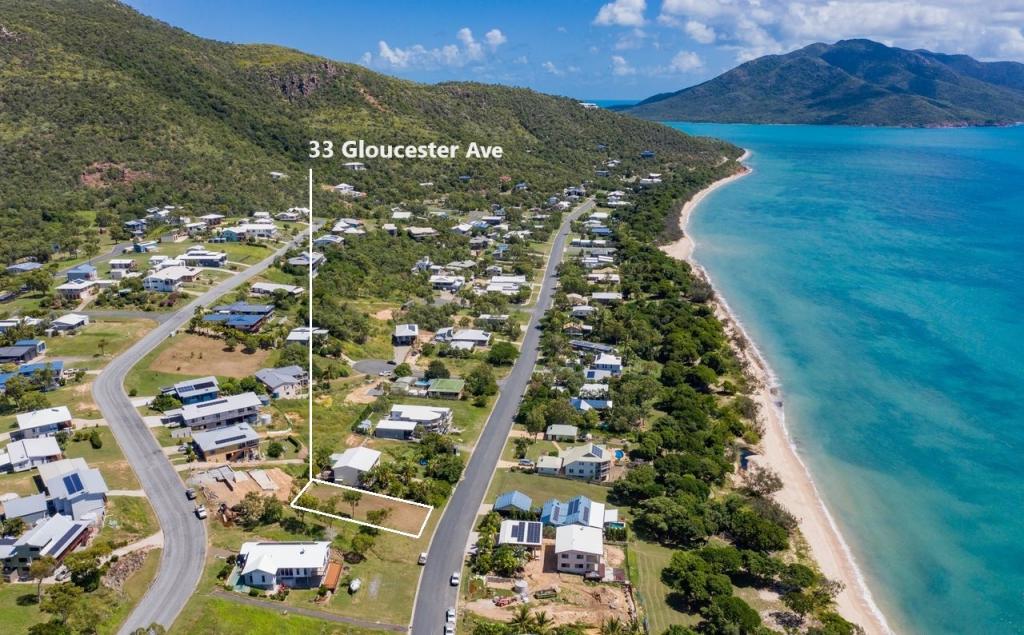 33 GLOUCESTER AVE, HIDEAWAY BAY, QLD 4800