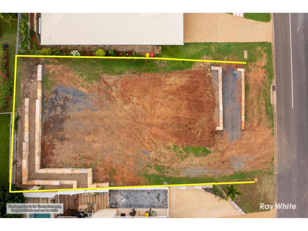 8 Roberts Rd, Pacific Heights, QLD 4703