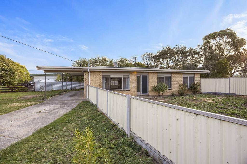 14 Nelson St, Sebastopol, VIC 3356