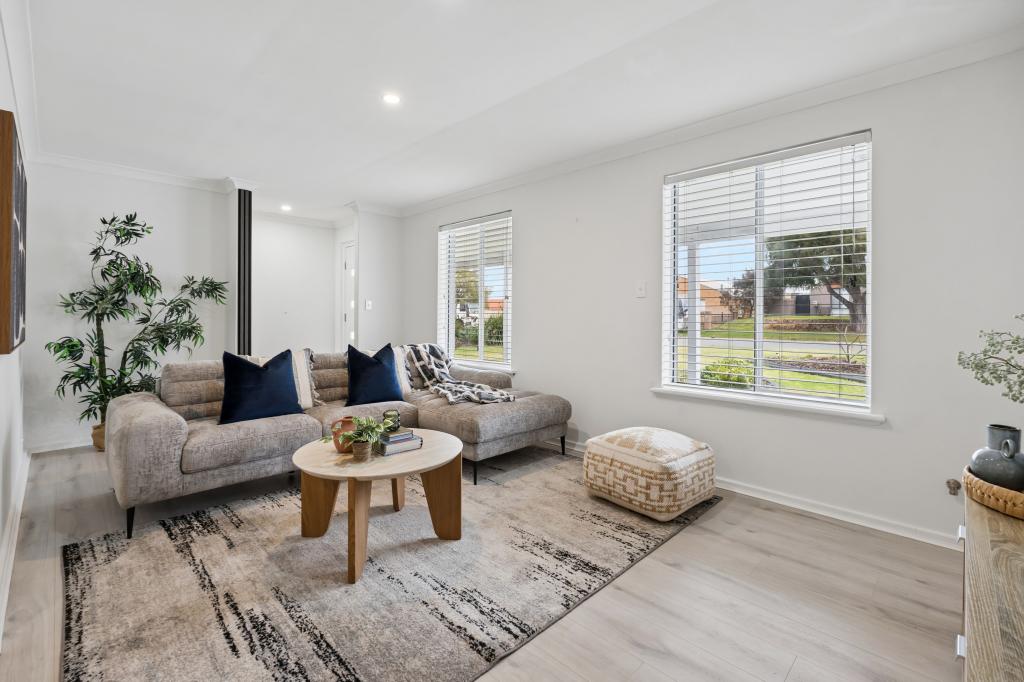 4 Perrona Gdns, Mullaloo, WA 6027