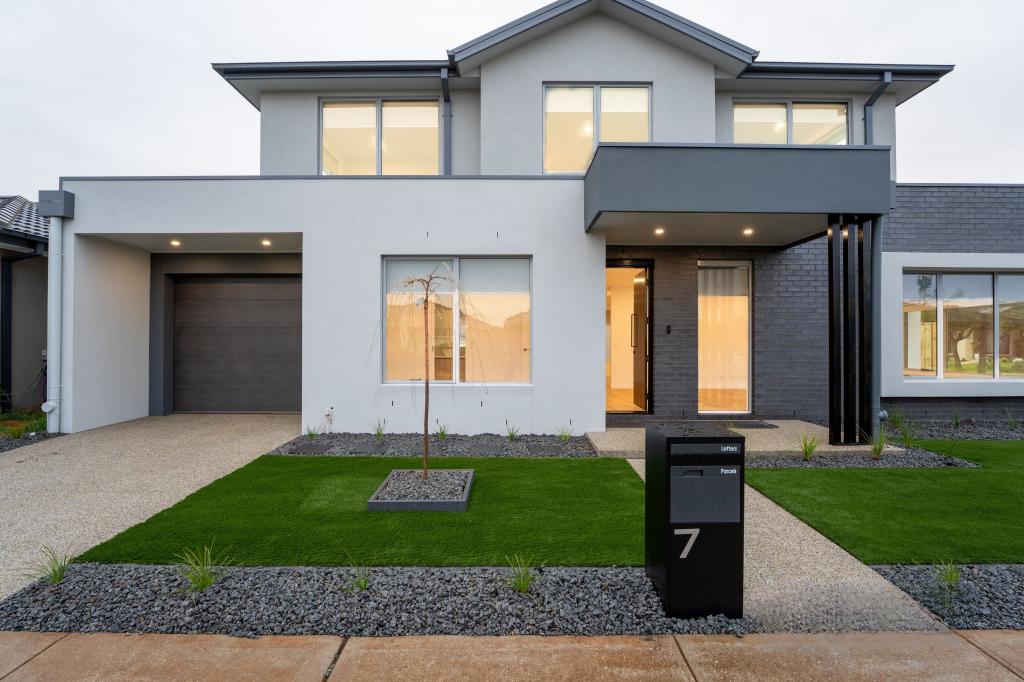 7 GILD ST, AINTREE, VIC 3336