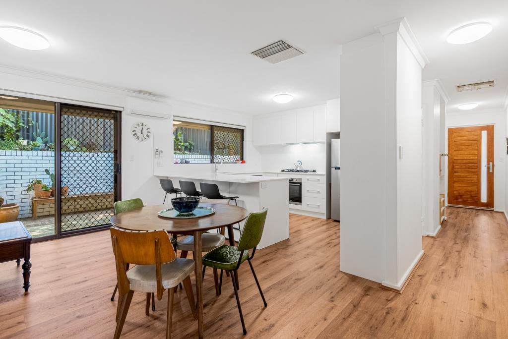 3/13 Yeovil Cres, Bicton, WA 6157