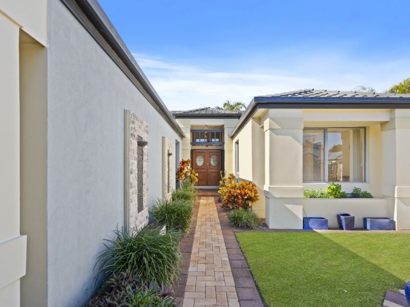 26 Tranquility Cct, Helensvale, QLD 4212