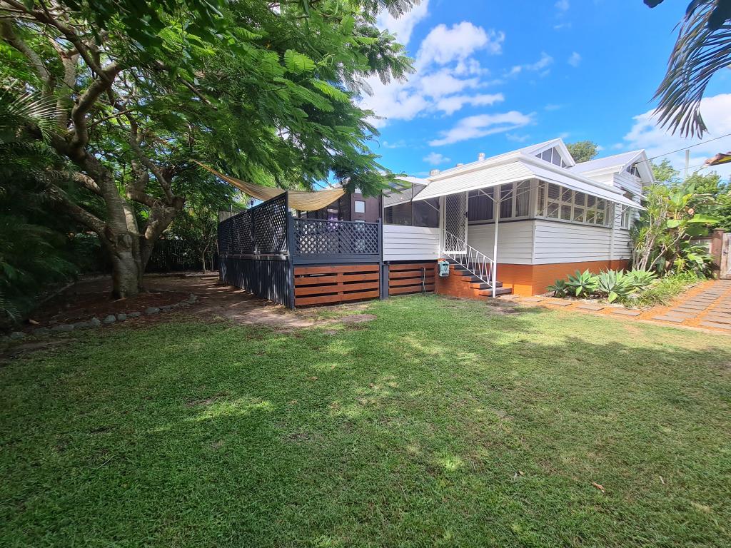 2 Westbrook St, Woody Point, QLD 4019