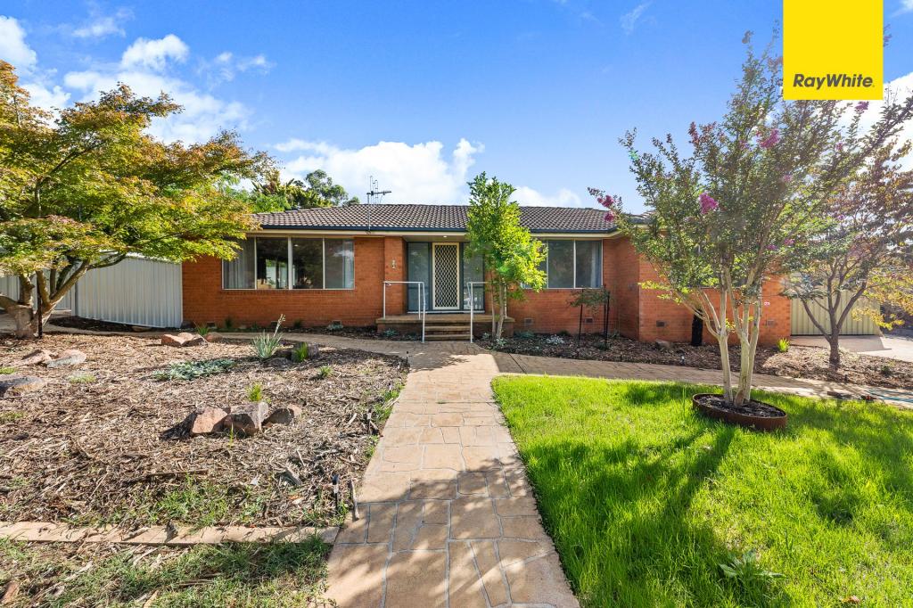 8 Greig Pl, Macgregor, ACT 2615