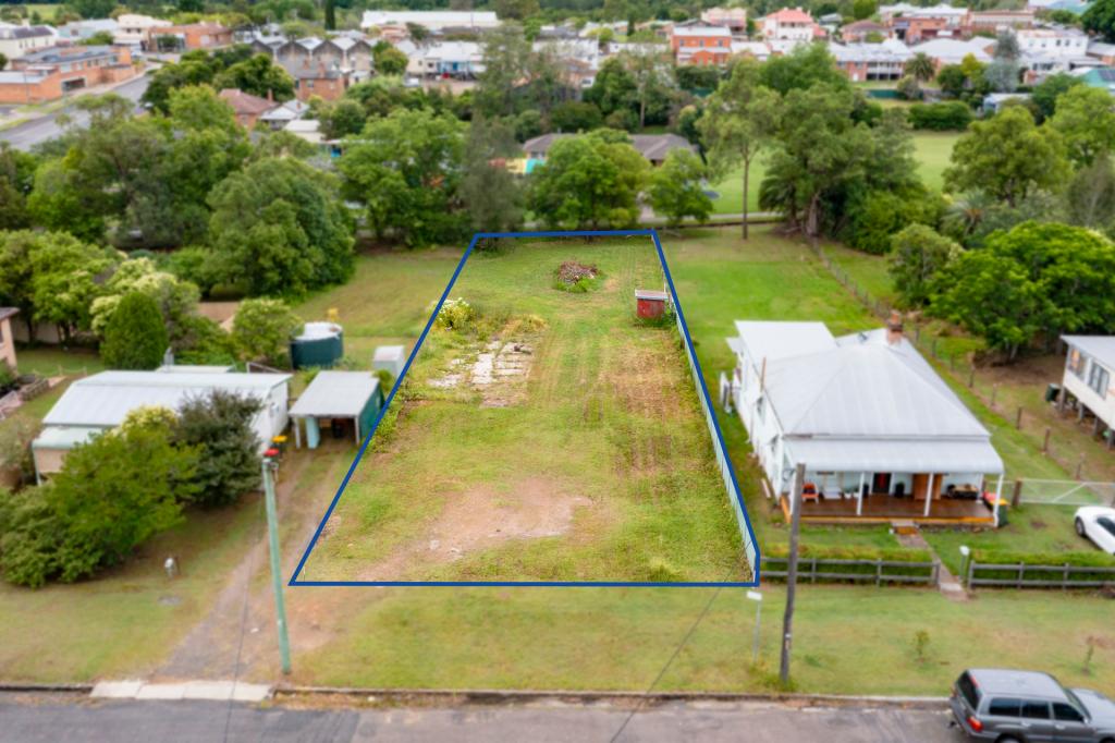 89 Lord St, Dungog, NSW 2420