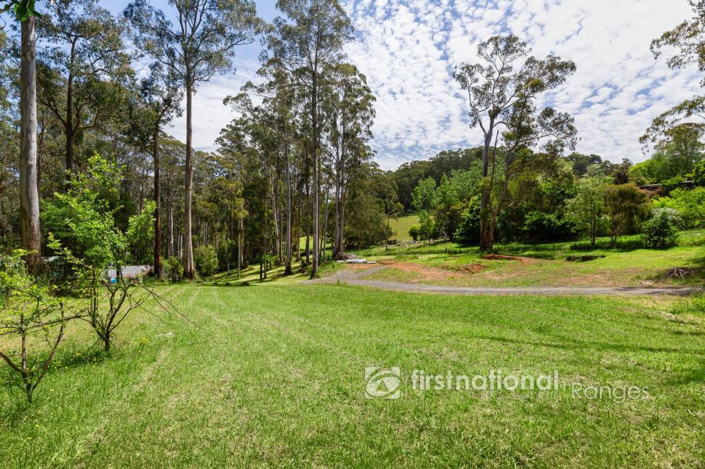 8 Doonaha Rd, Cockatoo, VIC 3781