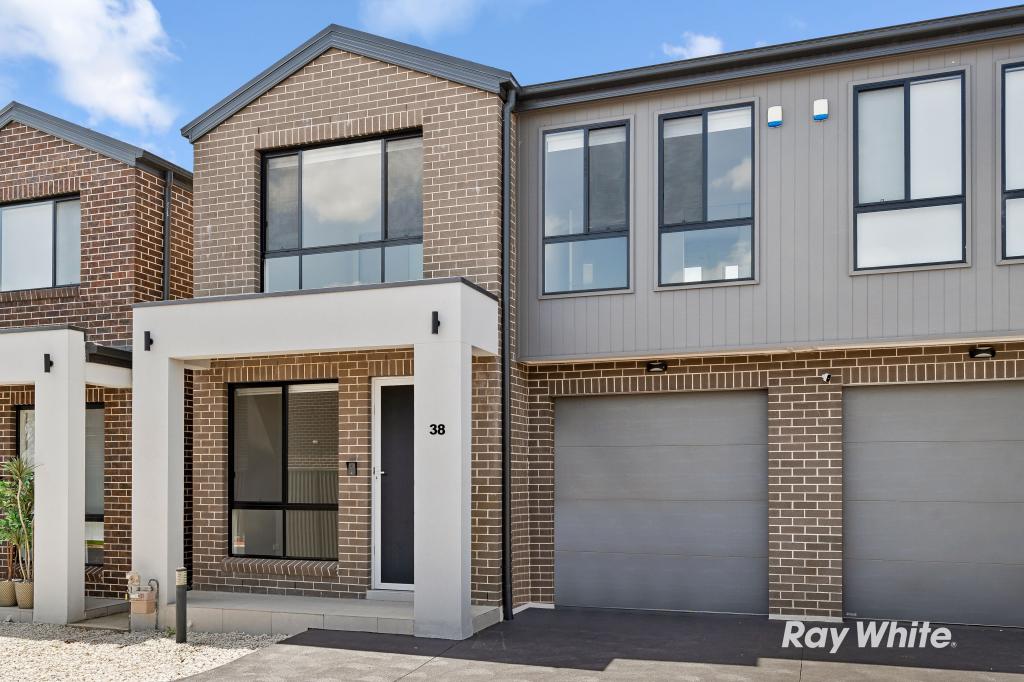 38 Hopwood Gld, Quakers Hill, NSW 2763