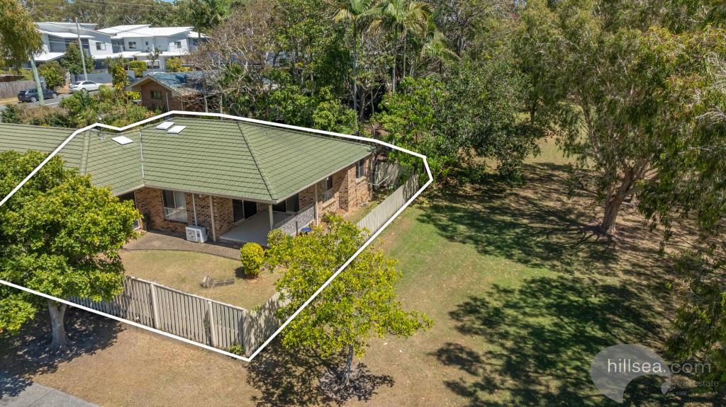 2/161 Whiting St, Labrador, QLD 4215