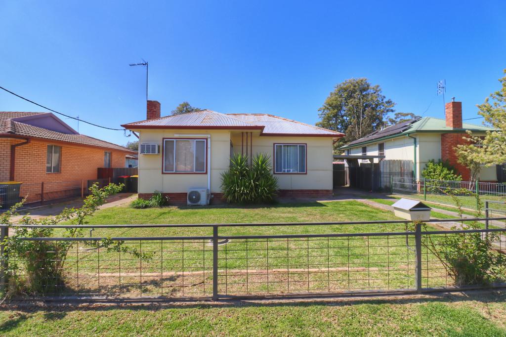 33 DARLING AVE, COWRA, NSW 2794