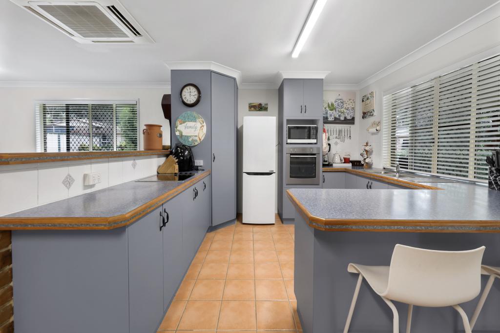 11 Jackson St, Sarina, QLD 4737