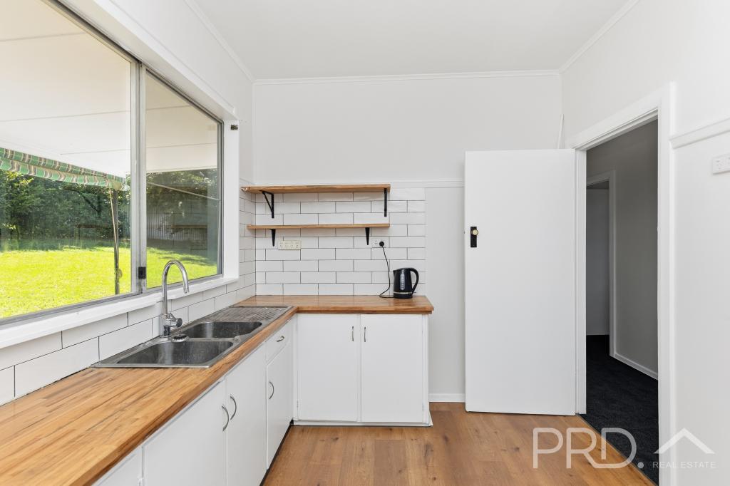 38 Sunnyside Ave, Batlow, NSW 2730