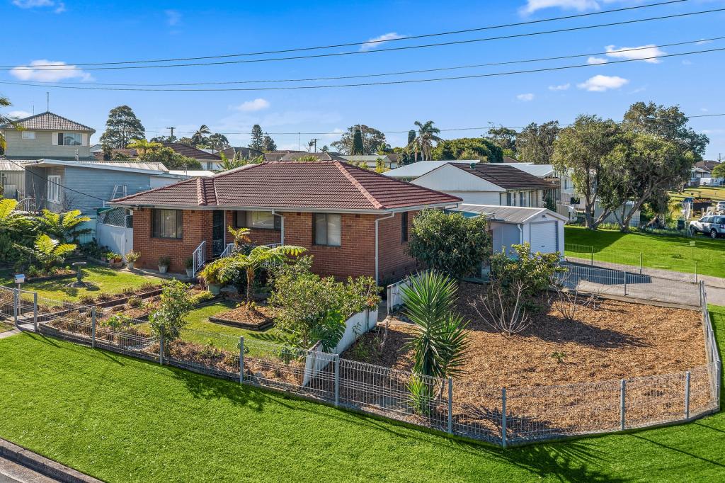 37 Fleetwood Cres, Warilla, NSW 2528