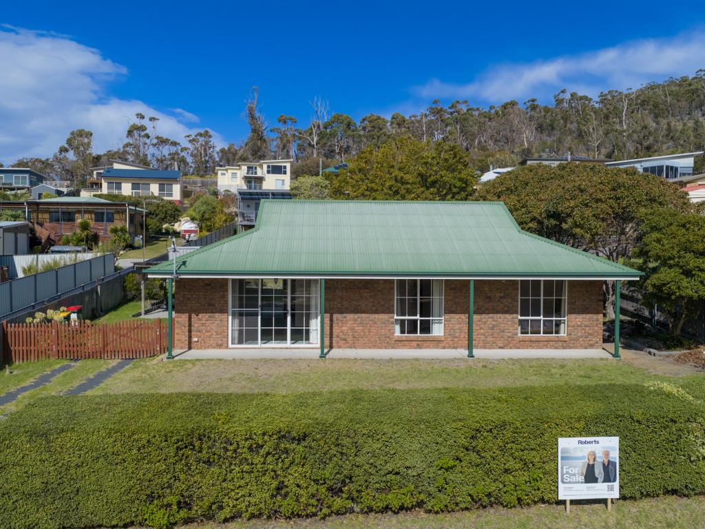 24 Tribe St, Bicheno, TAS 7215