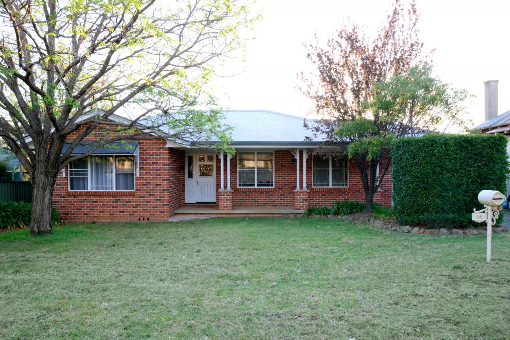 38 Albert St, Parkes, NSW 2870