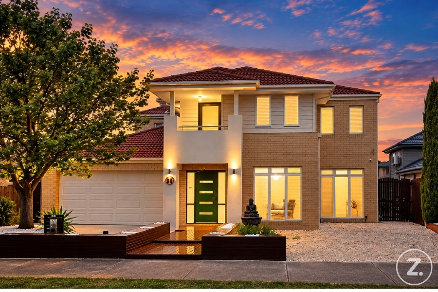 35 FUCHSIA CRES, POINT COOK, VIC 3030