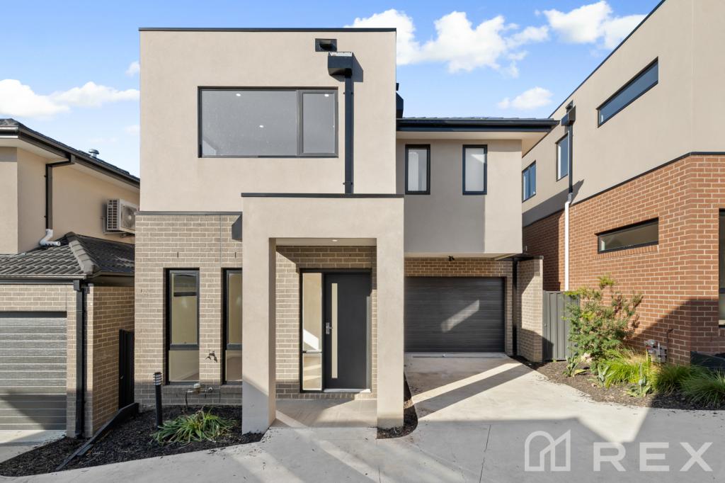2 SHAN PL, HAMPTON PARK, VIC 3976