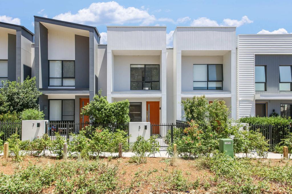 5 Milkmaids Lane, Denham Court, NSW 2565